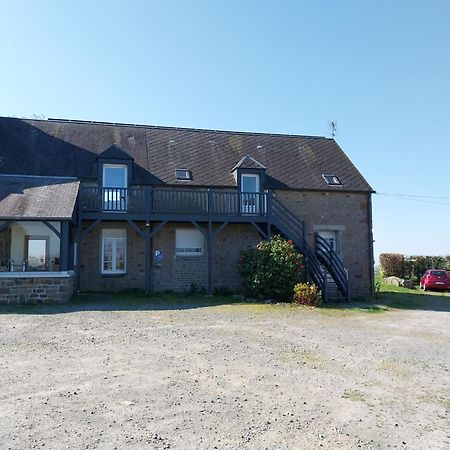 אברנשה Maison Chaleureuse Avec Terrasse Et Vue Baie מראה חיצוני תמונה