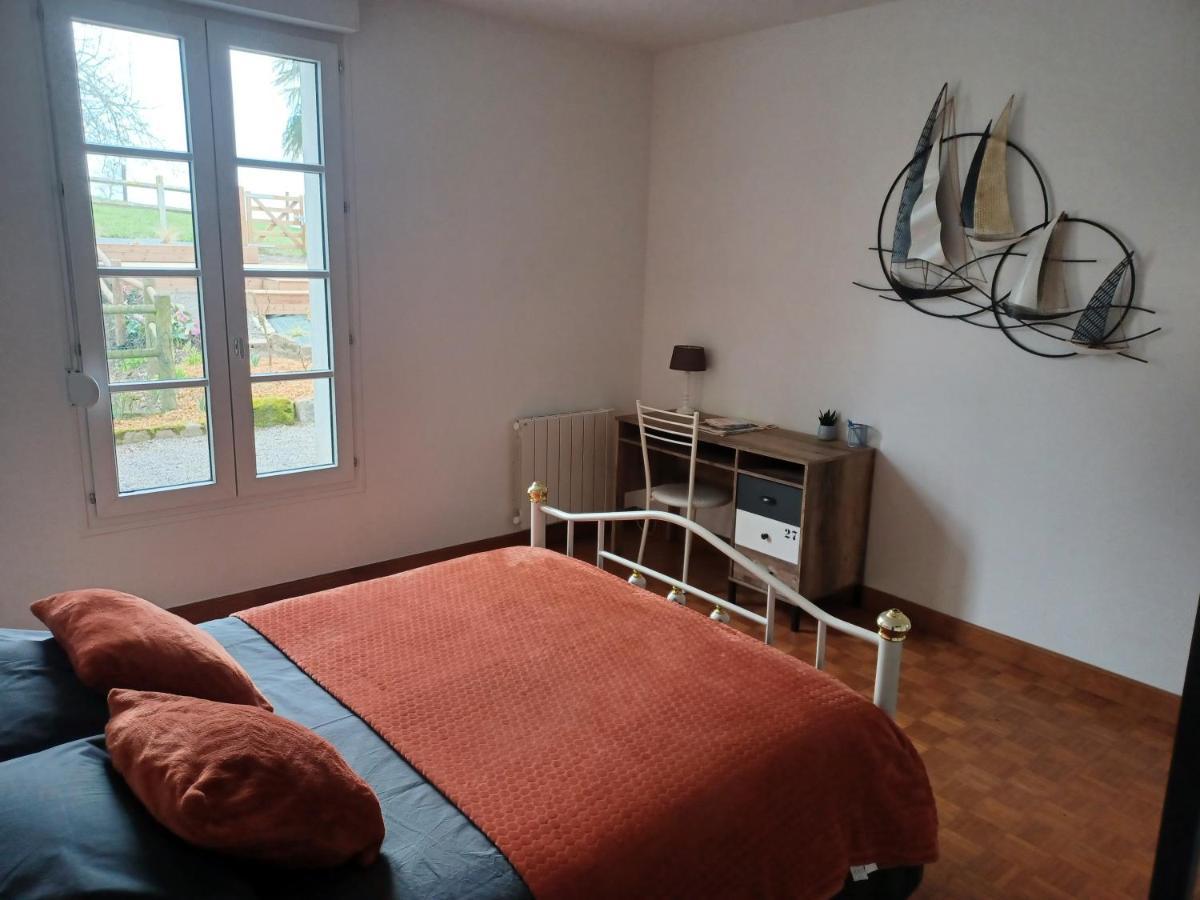 אברנשה Maison Chaleureuse Avec Terrasse Et Vue Baie מראה חיצוני תמונה
